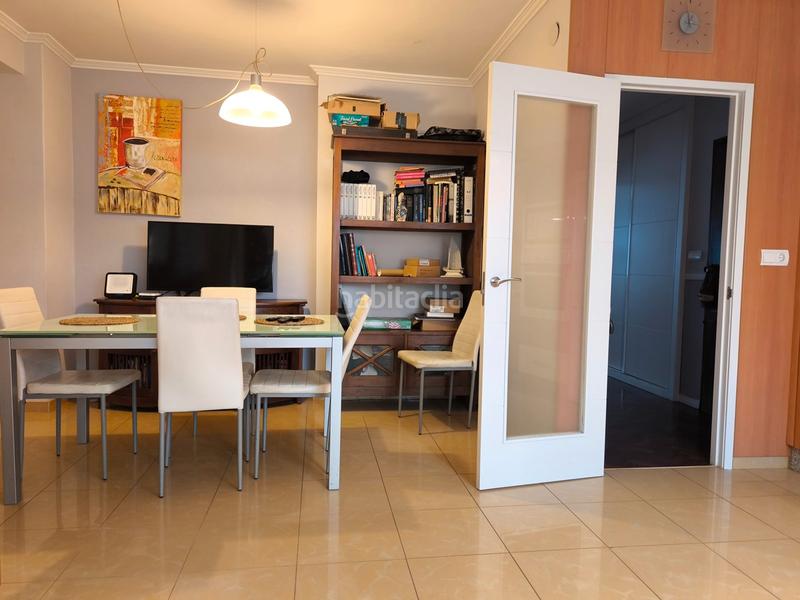 Foto 1f94bea2-9ae6-44f2-9a9e-d35dc918f3c7. Pis amb calefacció aparcament a Vilagarcía Vilagarcía de Arousa