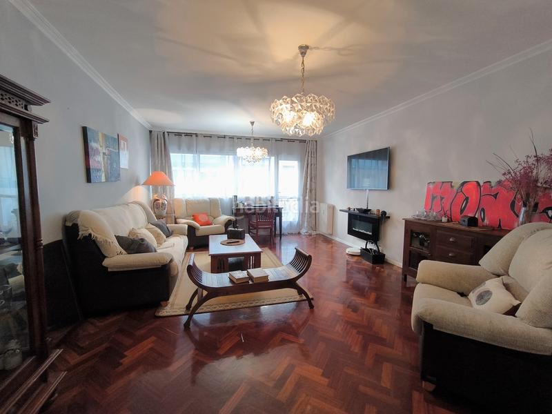 Foto 3106db10-856a-4351-adf8-ea0df25e32e6. Pis amb calefacció aparcament a Vilagarcía Vilagarcía de Arousa