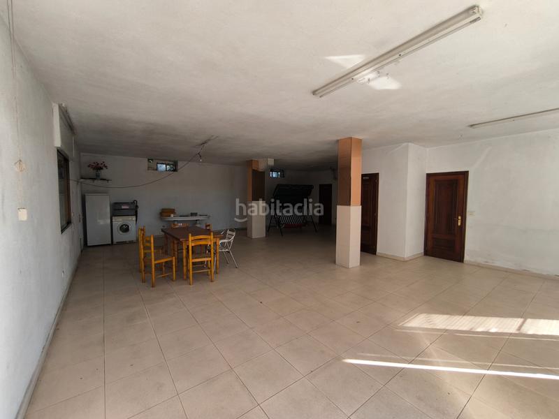 Foto 32530c27-8307-4abd-821c-f4d31051e81d. Alquiler local comercial en Rubiáns Vilagarcía de Arousa