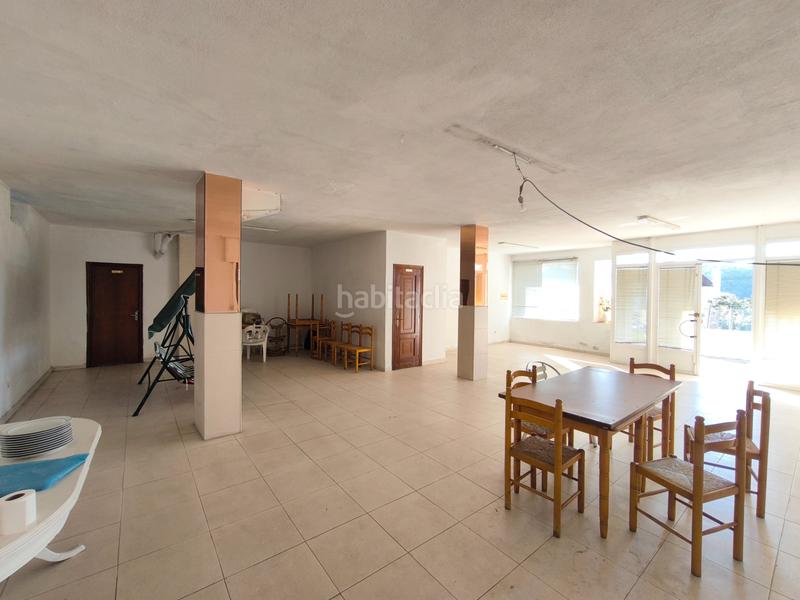 Foto dcd50df6-0cb7-4898-b60b-1c8455cf5731. Alquiler local comercial en Rubiáns Vilagarcía de Arousa