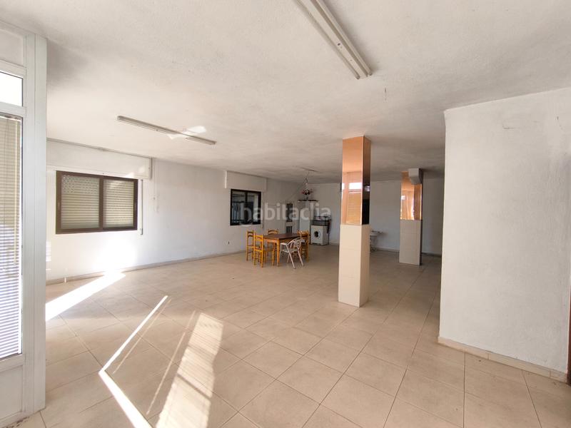 Foto ef1ebb6a-c342-4188-b270-2b379d96c477. Alquiler local comercial en Rubiáns Vilagarcía de Arousa