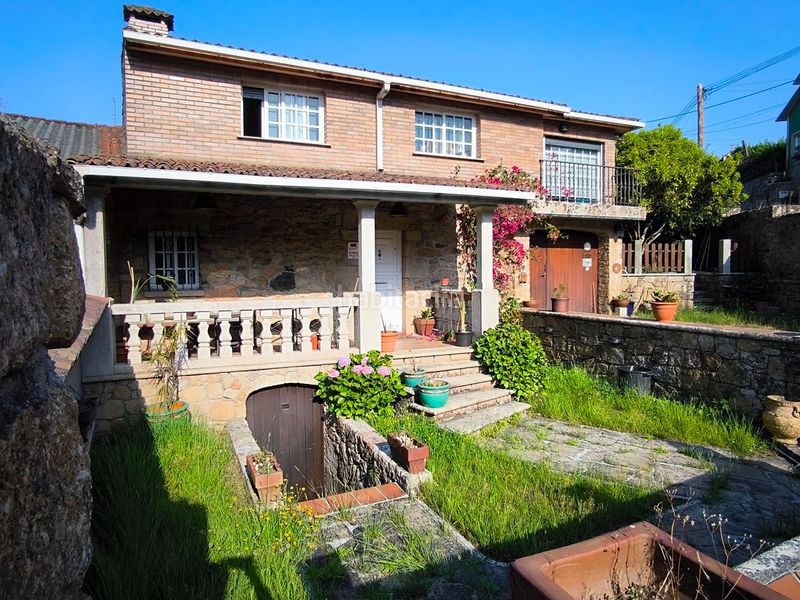 Foto 410db5d4-32d2-4e2c-a955-913e6dc1a113. Casa amb calefacció aparcament a Rubiáns Vilagarcía de Arousa