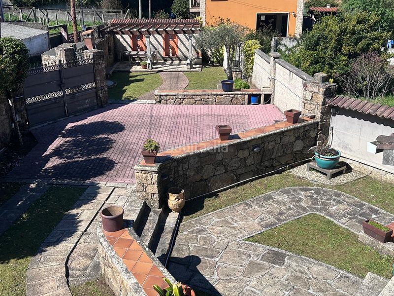 Foto b7621d96-9208-49f0-af6f-d6bb08e10a12. Casa amb calefacció aparcament a Rubiáns Vilagarcía de Arousa