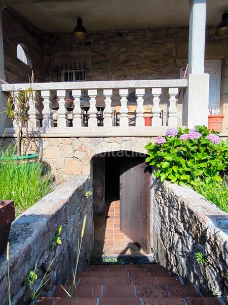 Foto bfe2aa3b-4c86-4467-a0fb-efab403f0ef4. Casa amb calefacció aparcament a Rubiáns Vilagarcía de Arousa