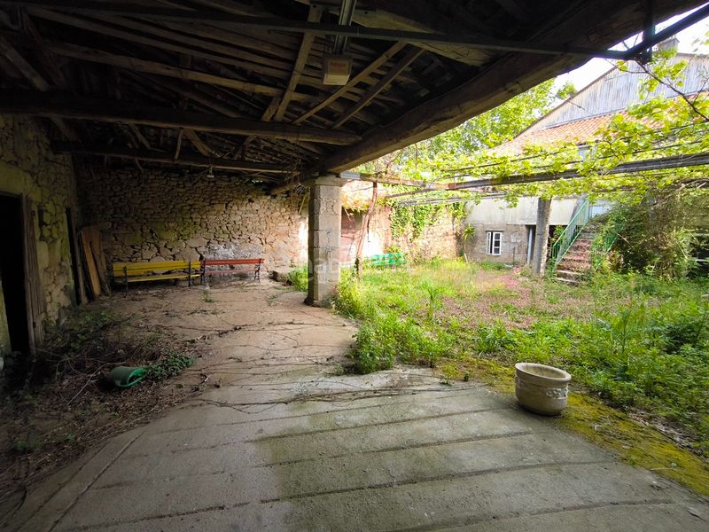 Foto 105bf3df-2a19-46c7-8daf-3dc82f6623d5. Casa amb xemeneia calefacció aparcament a Cornazo Vilagarcía de Arousa