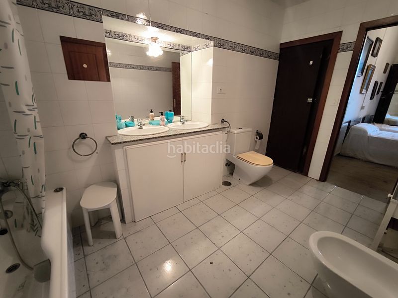 Foto 24ef4236-0623-40d5-9e51-5ef0163d7d8f. Casa amb xemeneia calefacció aparcament a Cornazo Vilagarcía de Arousa