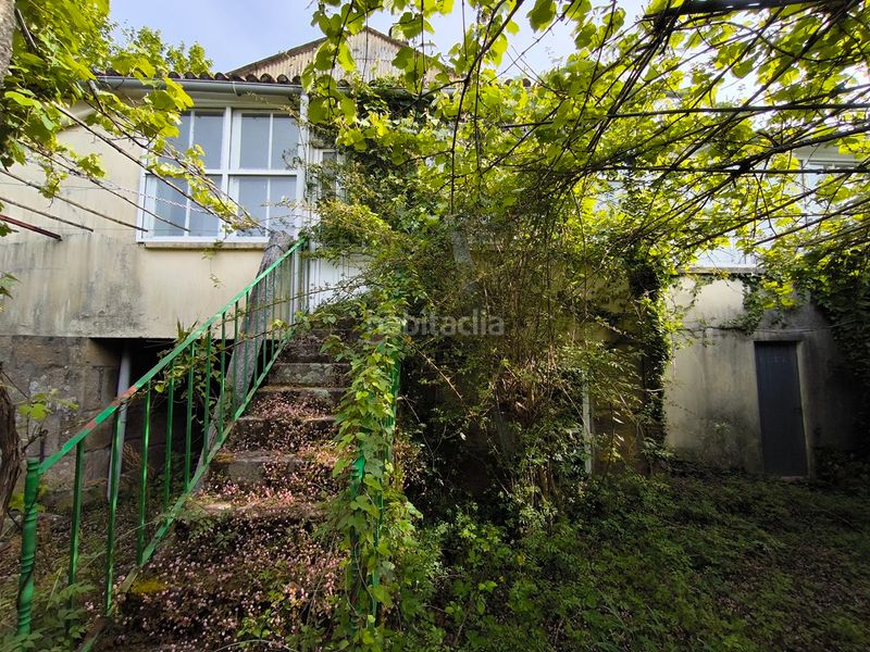 Foto 7d3d98a5-0ac1-450d-b2b8-9b7452e383ea. Casa amb xemeneia calefacció aparcament a Cornazo Vilagarcía de Arousa