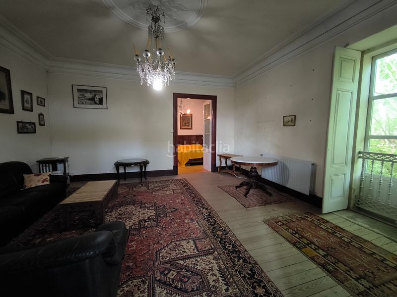 Foto b70f07e6-3e5e-4984-b3a3-966382fc19f0. Casa amb xemeneia calefacció aparcament a Cornazo Vilagarcía de Arousa