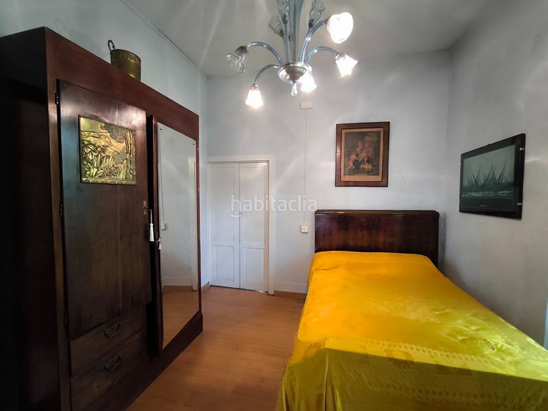 Foto ee59ee82-bbda-435e-b71f-3602352a6b61. Casa amb xemeneia calefacció aparcament a Cornazo Vilagarcía de Arousa