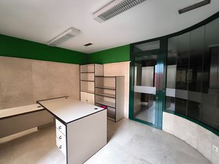 Bureau à Vilagarcía. Oficina totalmente acondicionada