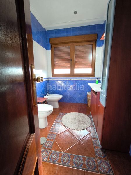 Foto d9ef25a4-af7f-4844-ba28-067c6f6fdcd8. Xalet amb calefacció aparcament piscina a Cambados