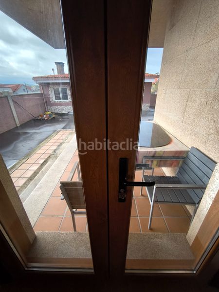 Foto df5767e3-fb47-43e1-aff6-e6ed17f655d1. Xalet amb calefacció aparcament piscina a Cambados