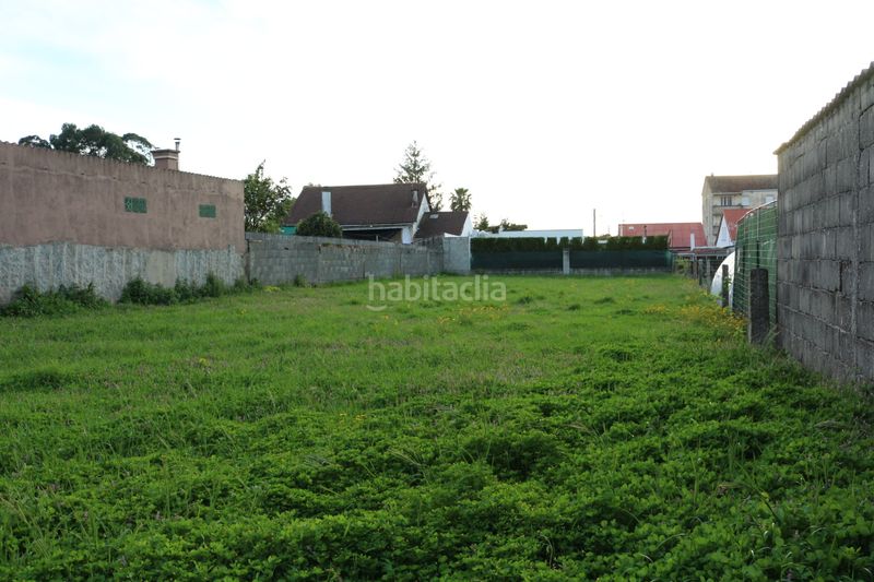 Foto dcbfc1e0-e3ce-4064-a19d-a8cad8ca6e41. Terreno residencial parcela edificable a 500 metros de la playa en Vilagarcía de Arousa