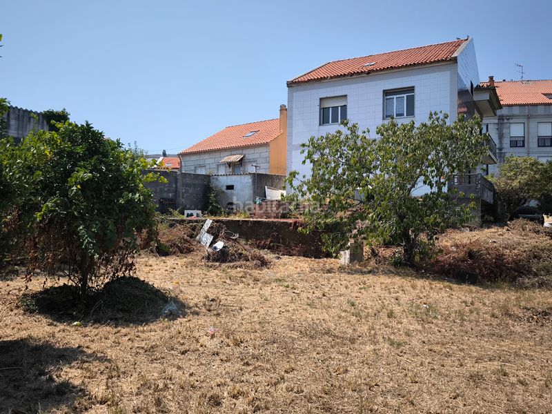 Foto af62bba9-03ee-4fee-a485-89674ef8fc19. Casa amb xemeneia a Illa de Arousa (A)