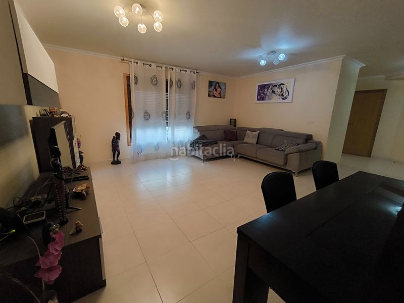 Foto 1804010b-6106-402a-af36-984c3a1e7ca9. Casa a schiera con riscaldamento parcheggio in Sobrán Vilagarcía de Arousa