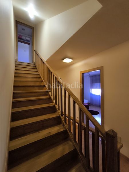 Foto 2d7f32ff-2929-4892-8ae3-d2f38d071179. Casa a schiera con riscaldamento parcheggio in Sobrán Vilagarcía de Arousa