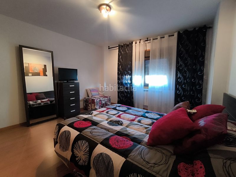 Foto 41134821-689b-4051-adae-46af282d3b04. Casa a schiera con riscaldamento parcheggio in Sobrán Vilagarcía de Arousa