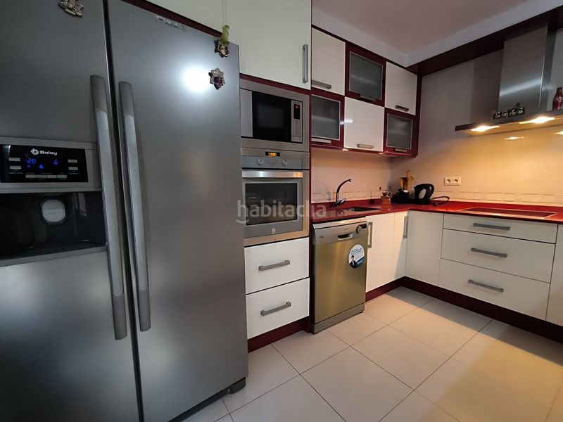 Foto 55f891bd-5d9a-4a73-bd97-a1c65525eb42. Casa a schiera con riscaldamento parcheggio in Sobrán Vilagarcía de Arousa