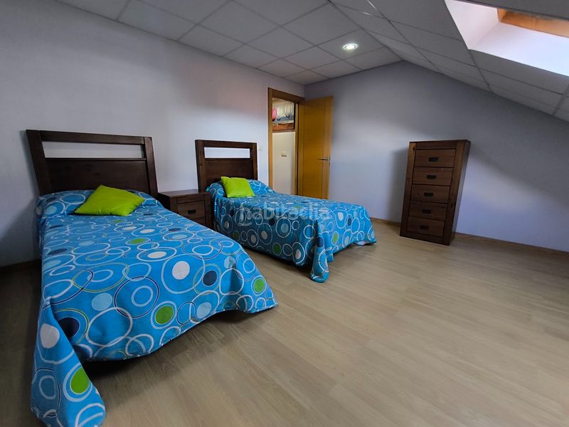 Foto 616e3d61-0bcf-4f2e-a942-c0e093f8e669. Casa a schiera con riscaldamento parcheggio in Sobrán Vilagarcía de Arousa