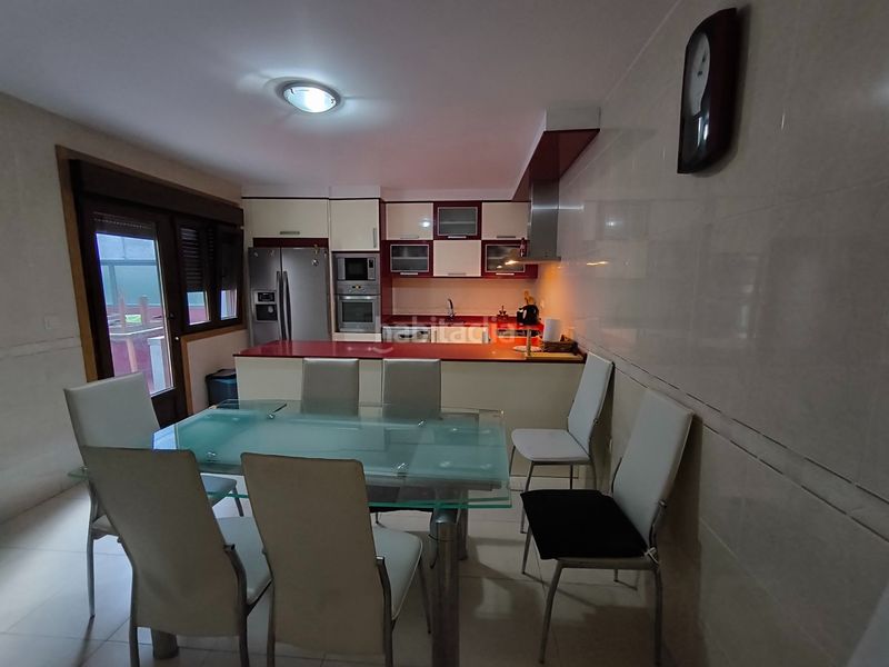 Foto 7c963510-03e4-4edf-ad80-377e36c3e6d0. Casa a schiera con riscaldamento parcheggio in Sobrán Vilagarcía de Arousa