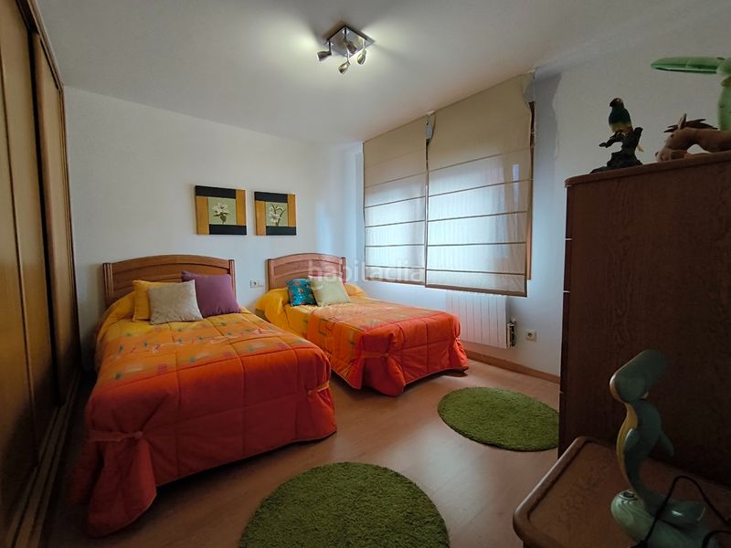 Foto 853c1ea3-76f2-4376-9b5e-3d9e0007e2e4. Casa a schiera con riscaldamento parcheggio in Sobrán Vilagarcía de Arousa