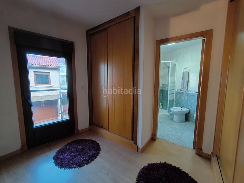 Foto 8f0c7ecc-f95d-4ada-9d10-3ac599f2f4c9. Casa a schiera con riscaldamento parcheggio in Sobrán Vilagarcía de Arousa