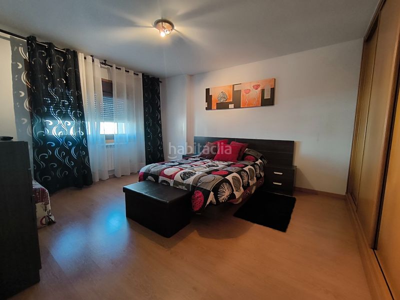 Foto 9e10f3f0-7da1-415c-9f44-b8250df50ec4. Casa a schiera con riscaldamento parcheggio in Sobrán Vilagarcía de Arousa