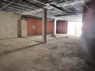 Local commercial en Vilagarca. Local comercial proximo al concello
