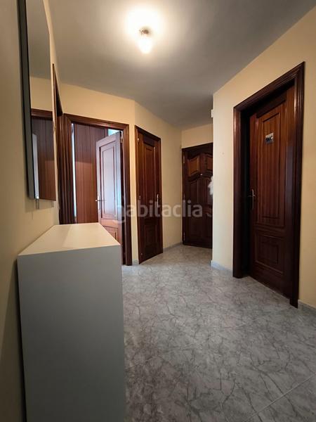 Foto c5f6924e-00b5-4d61-8a70-741a04573608. Piso  de dos dormitorios proximo al concello en Vilagarcía de Arousa