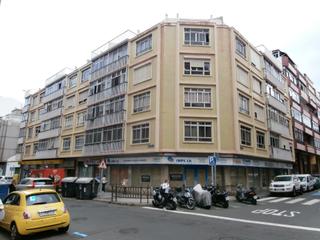 Pis a Paseo cayetano de lugo 21. Bonito piso céntrico