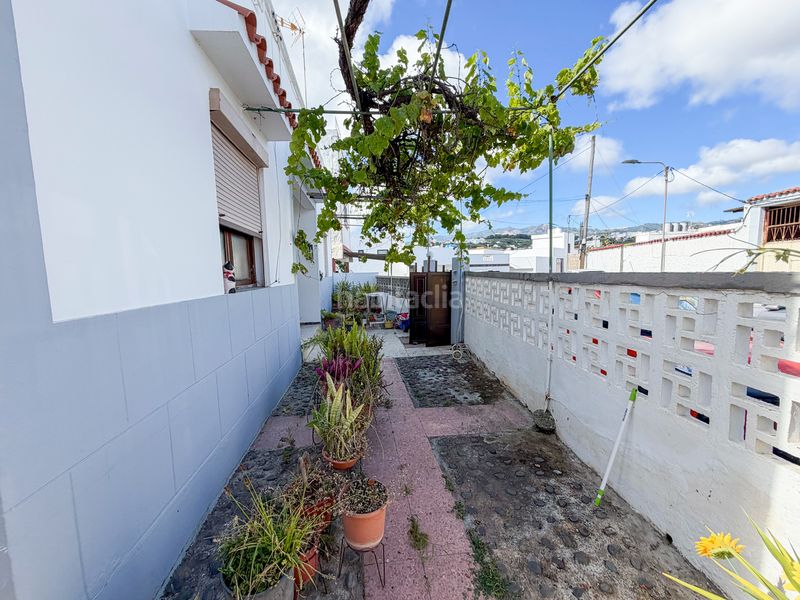 Foto 8dbb1040-8087-464b-a052-38d9eee55fd8. Casa a calle lanzarote 15 a Moya