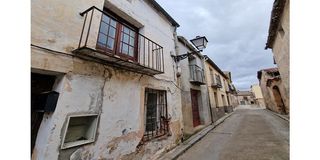 Casa a Turégano. Casas para rehabilitar en venta de 108m2 en turégano (segovia)
