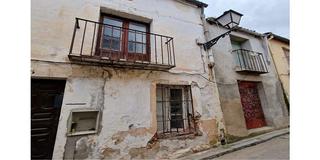 Casa a Turégano. Casas para rehabilitar en venta de 108m2 en turégano (segovia)