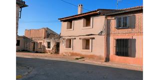 Masia  Calle del baile. Casa de pueblo en venta en otones (torreiglesias)