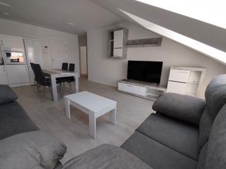 Rent Flat in Via Romana. Alquiler de ático en via roma