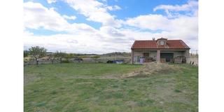 Terreny residencial a Valdevacas y Guijar. Parcela urbana de 864m2 con refugio de 50m2 para finalizar const