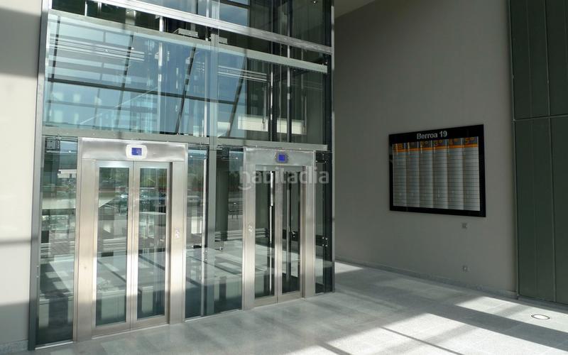 Foto 6ce181f2-384a-4180-a124-0493f87364fa. Miete büro mit parking in Aranguren