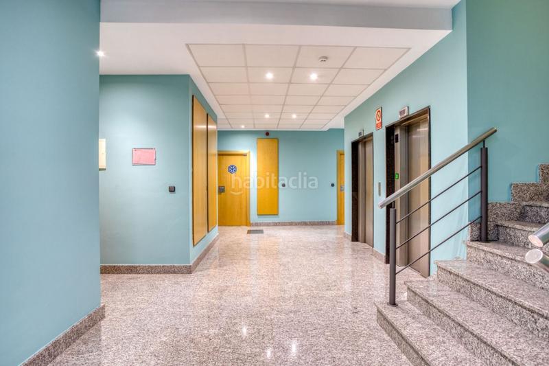 Foto 46b5feb5-f1a5-48d1-90bd-47bf12e19e37. Location bureau dans aingeru zaindaria bidea 45 dans Donostia - San Sebastián