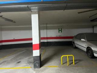 Aparcament cotxe a Jinamar. Plaza de garaje venta en telde