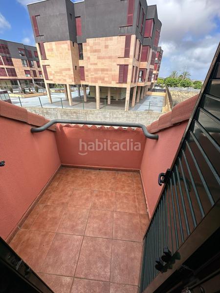 Foto 88b87bc7-6782-4d59-842e-6982d132d0be. Casa adossada a Siete Palmas Palmas de Gran Canaria (Las)