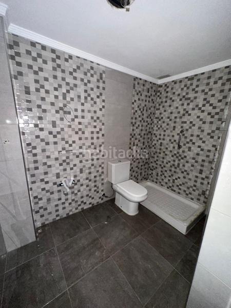 Foto c46ee17e-d1d8-42b3-8bd3-c06299d0a2a5. Casa adossada a Siete Palmas Palmas de Gran Canaria (Las)