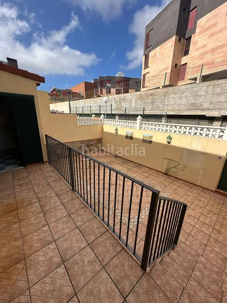 Foto ce04048d-b1a0-4858-be7d-a1a522cbc750. Casa adossada a Siete Palmas Palmas de Gran Canaria (Las)