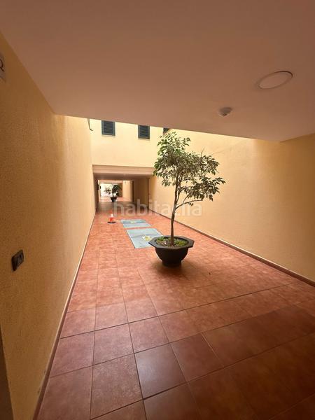 Foto f0191f0a-9421-4ece-8bc5-f8773e848f2b. Casa adossada a Siete Palmas Palmas de Gran Canaria (Las)