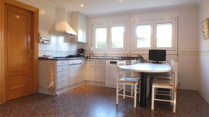 Foto b70f96e1-0e0f-491e-a955-be72f1956ea6. Xalet a calle de la sima 11 a Golmayo