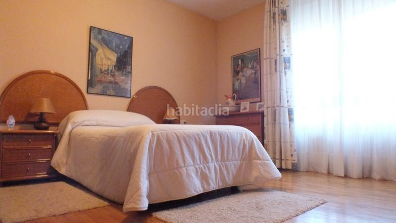 Foto b77d9f0c-f696-446e-8469-34cc002439a6. Xalet a calle de la sima 11 a Golmayo