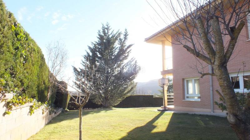 Foto ee13e2ae-11a8-46c1-a0bb-5c4b3ea89c9c. Xalet a calle de la sima 11 a Golmayo