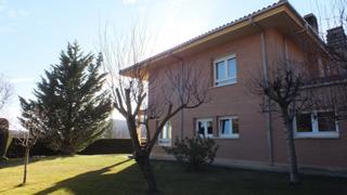 Xalet en Calle de la sima 11. Chalet en fuentetoba