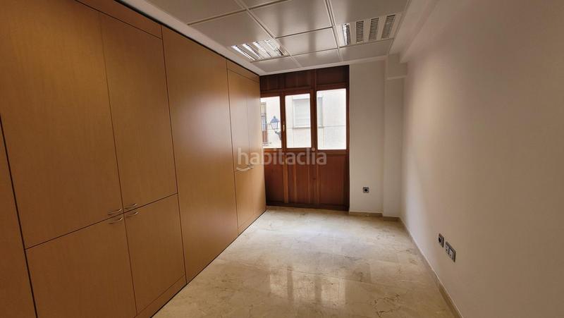 Foto 5faf3dfa-1085-40b1-803e-dfc8269779e7. Alquiler oficina  con 5 despachos ubicada estratégicamente en el corazón en Soria