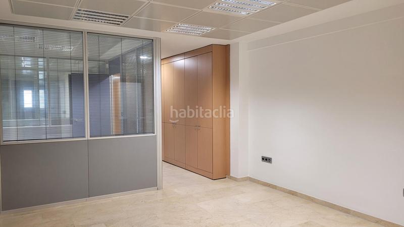 Foto 4d94430a-5763-433d-b8ad-537b65e97c6f. Location bureau dans Centro Soria