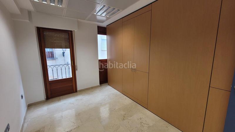 Foto 8cd41544-0ebc-4576-a9a8-59c765e19b77. Miete büro in Centro Soria